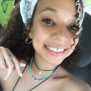 Meet your Posher, Allison